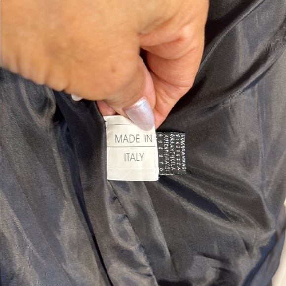 G A Milano NWT Black Faux Leather Bomber Jacket Sleek Fitted Design - Picture 9 of 15